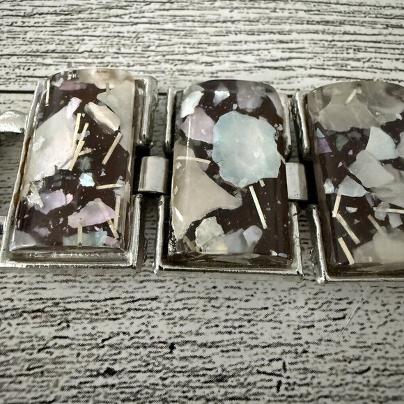 Vintage Wide Chunky Silver Tone Confetti Lucite Link Bracelet Collector’s Item - Picture 3 of 7